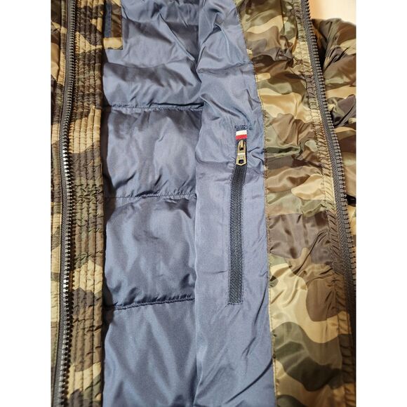 Tommy Hilfiger Men’s 2XL Jacket | Camo Hooded Puffer | New With Tags - Picture 9 of 10